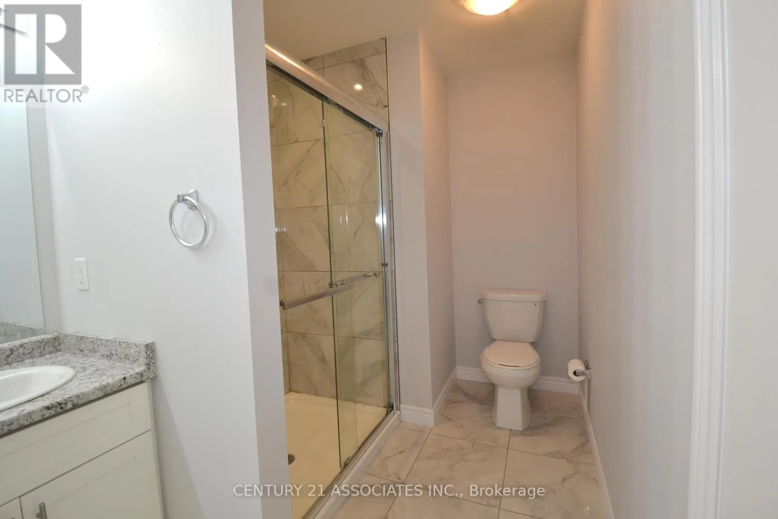6 - 98 SHOREVIEW PLACE