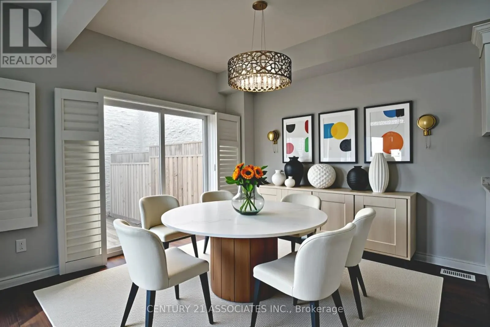 6 - 98 SHOREVIEW PLACE