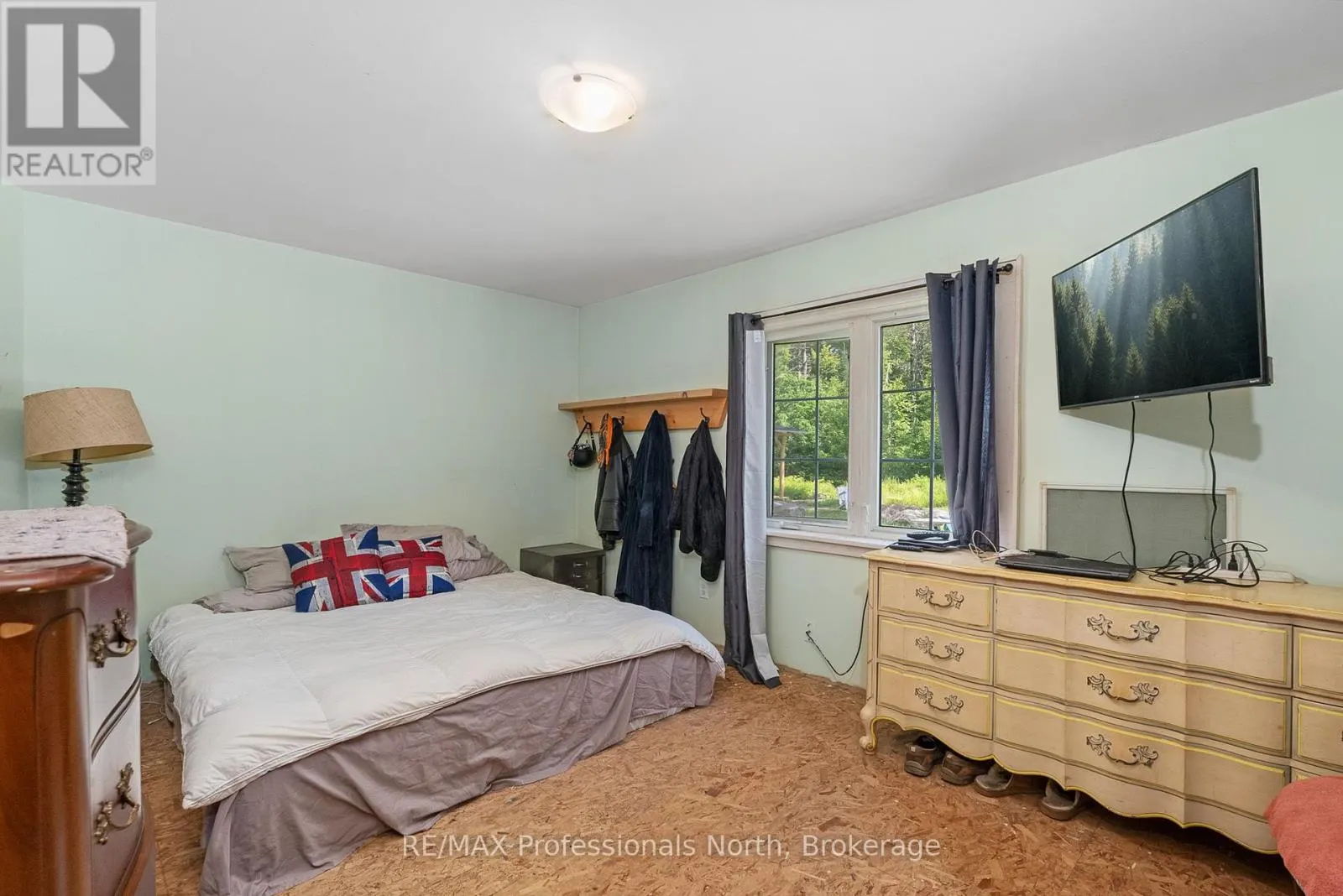 187 STEPHENSON 4 ROAD W