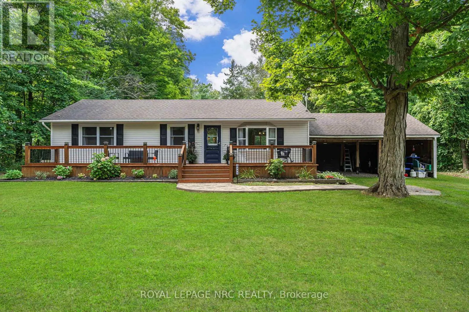 445 GLORIA ROAD