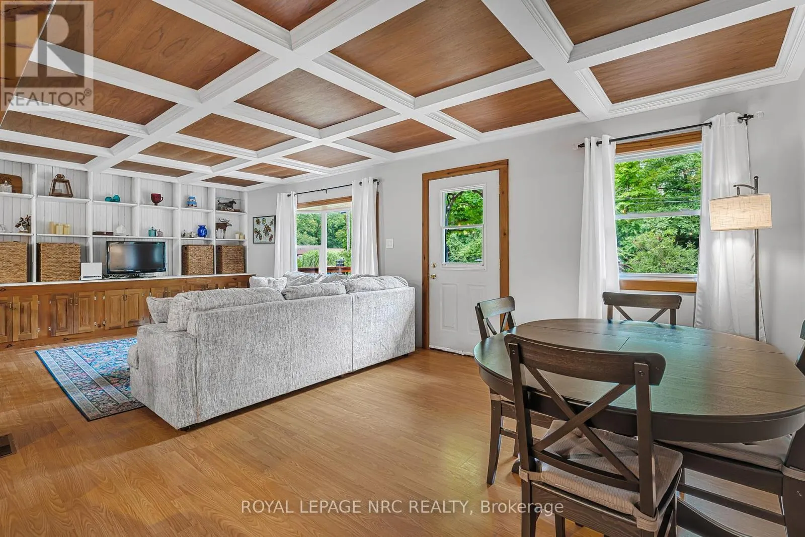 445 GLORIA ROAD
