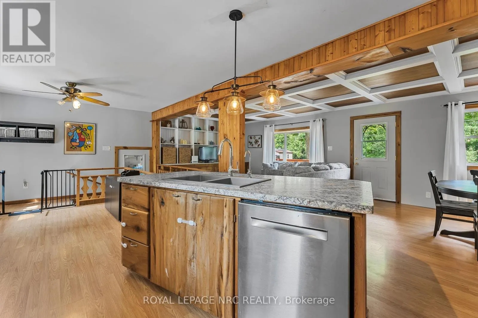 445 GLORIA ROAD