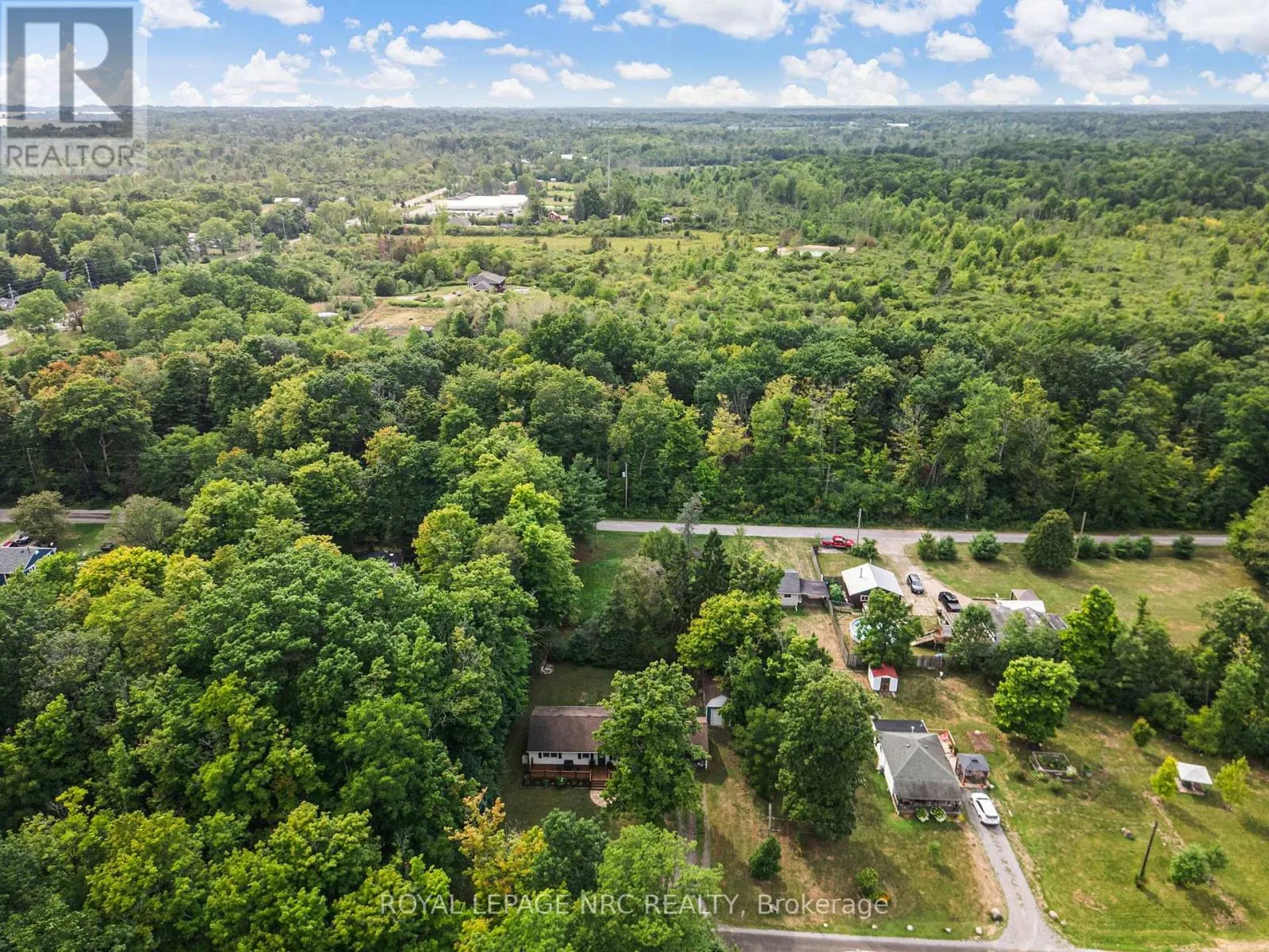445 GLORIA ROAD