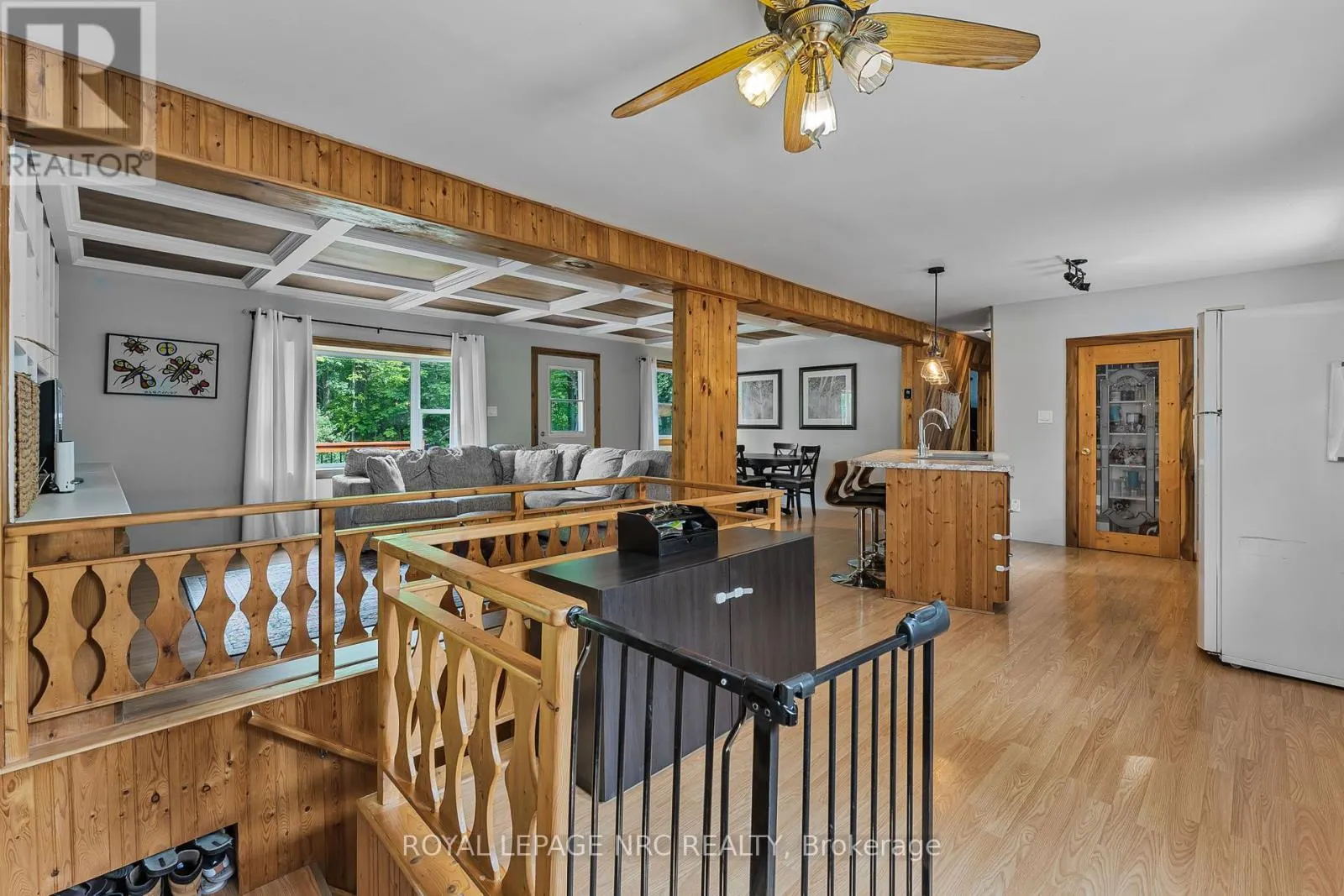 445 GLORIA ROAD