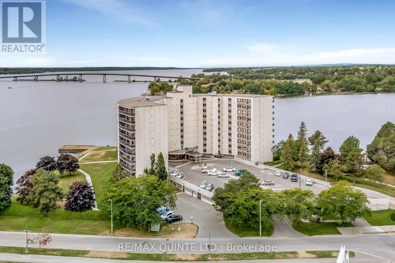 807 - 2 FRONT STREET S, #807