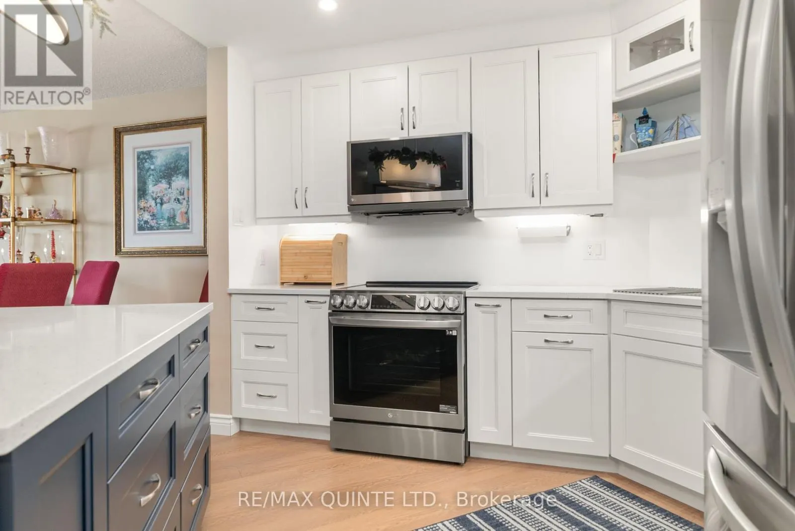 807 - 2 FRONT STREET S, #807