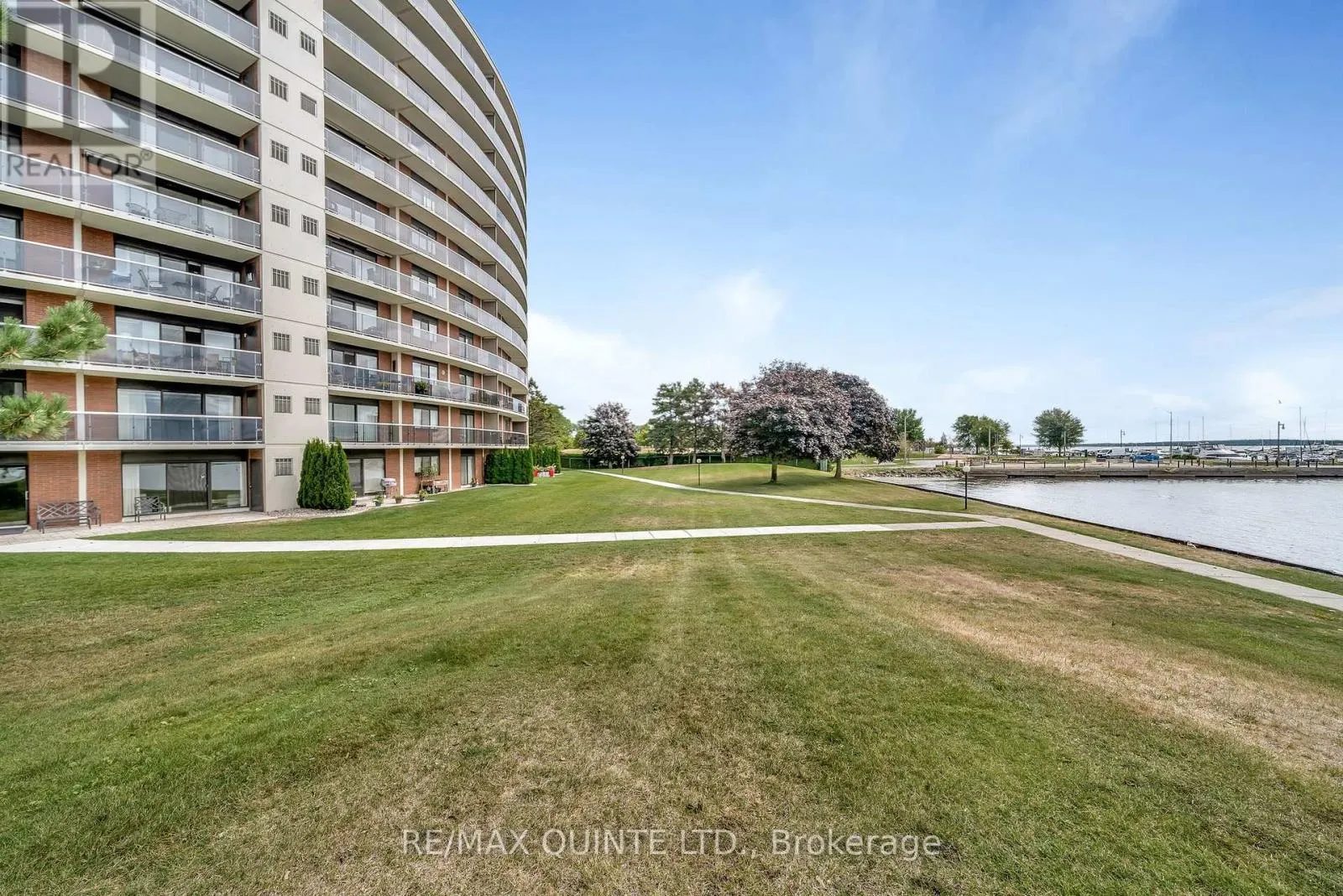 807 - 2 FRONT STREET S, #807