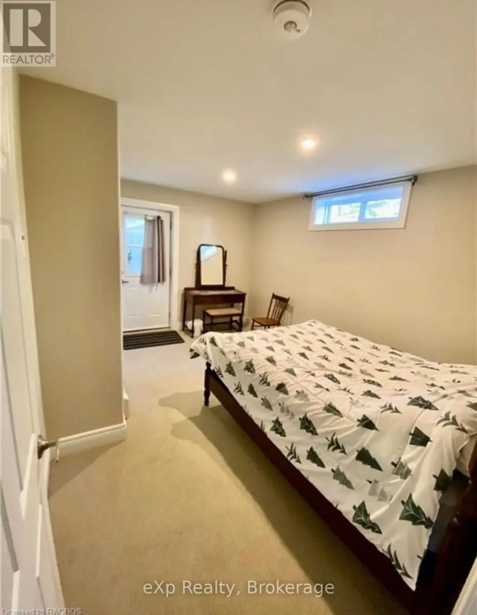 502435 GREY ROAD 1 ROAD