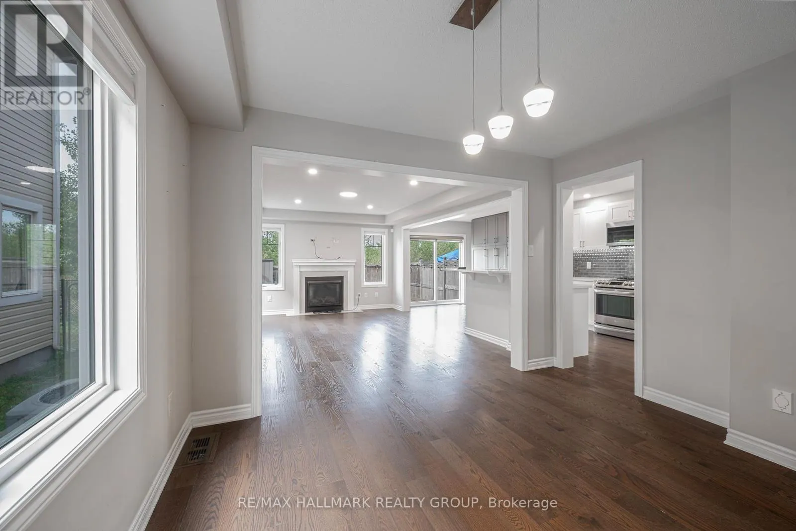 738 MAYFLY CRESCENT