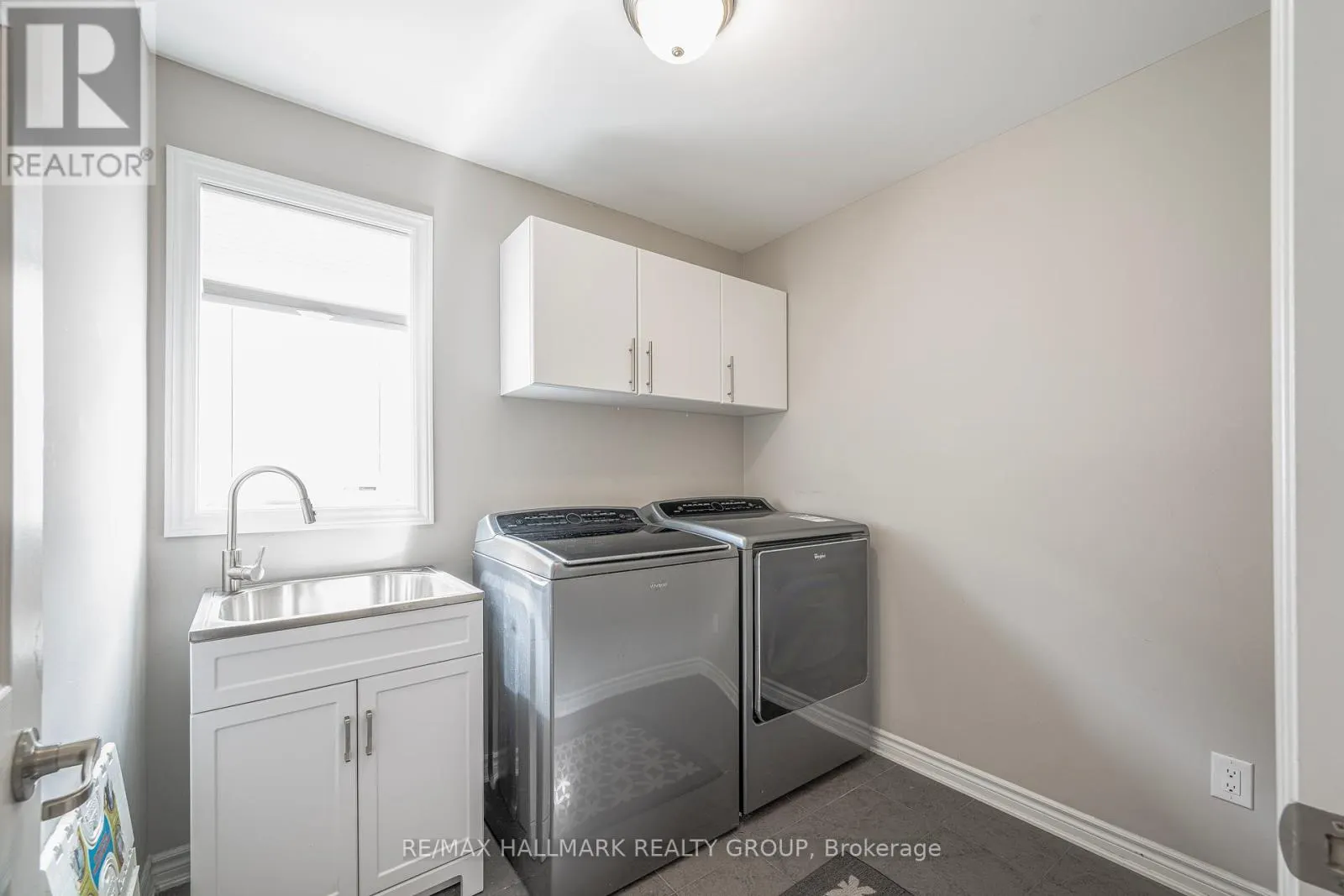 738 MAYFLY CRESCENT