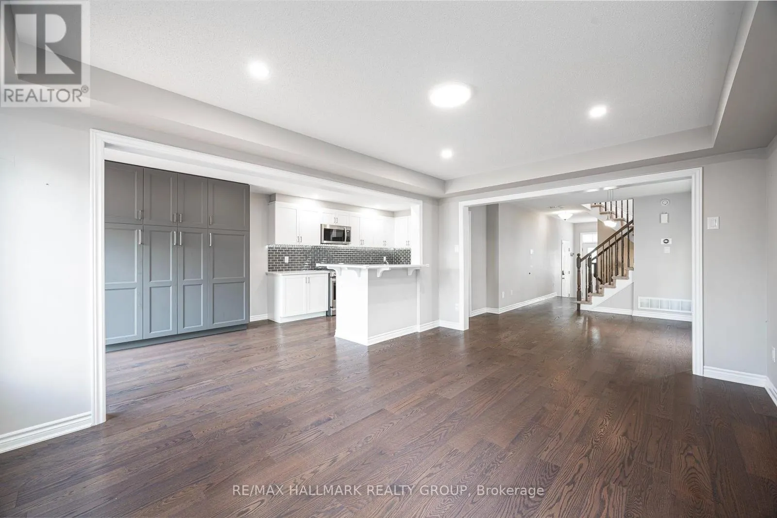 738 MAYFLY CRESCENT