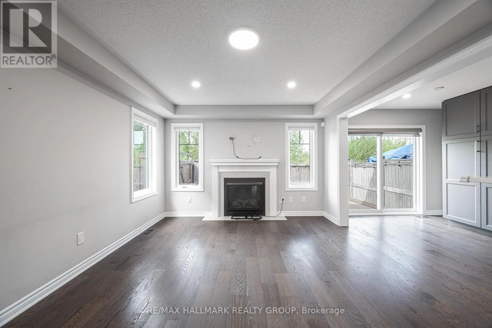 738 MAYFLY CRESCENT