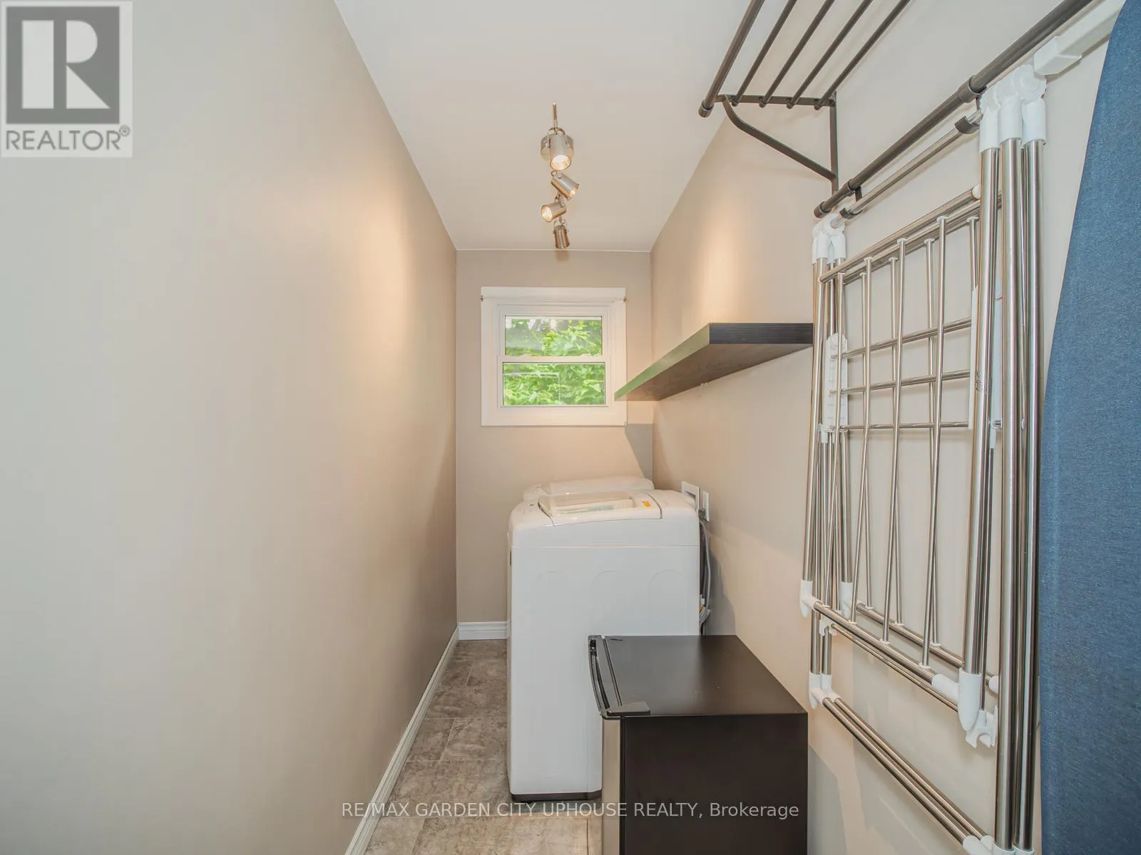 373 DARBY ROAD