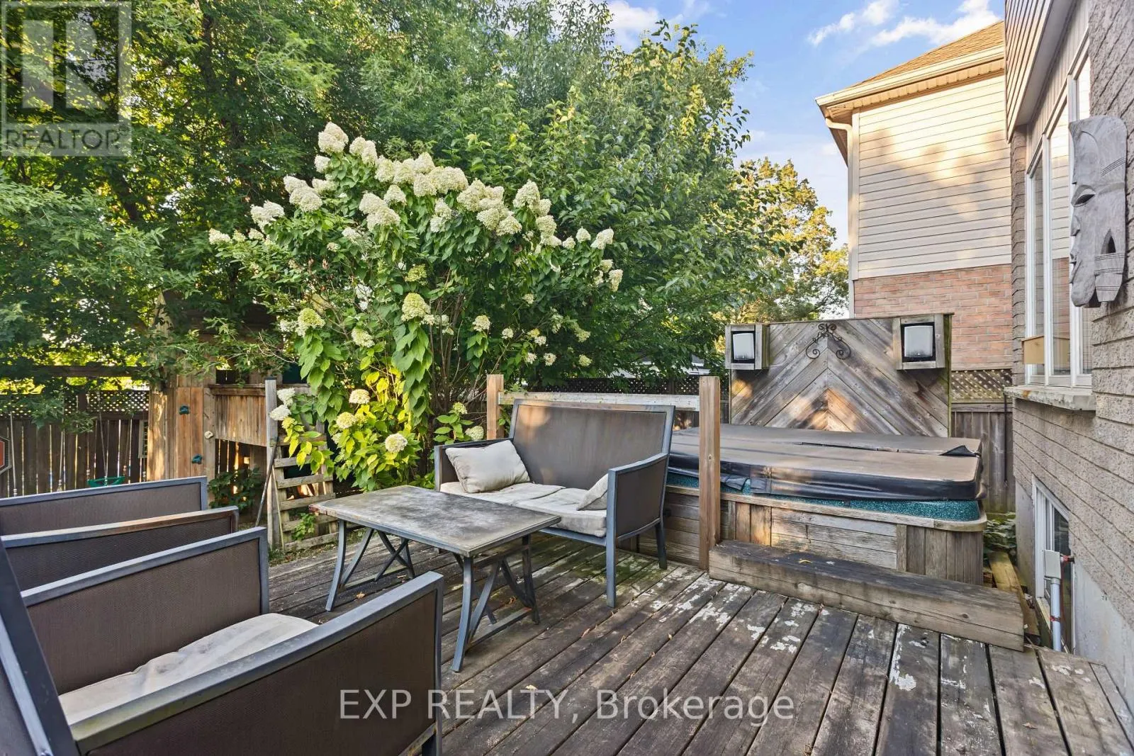 118 CHATEAU CRESCENT