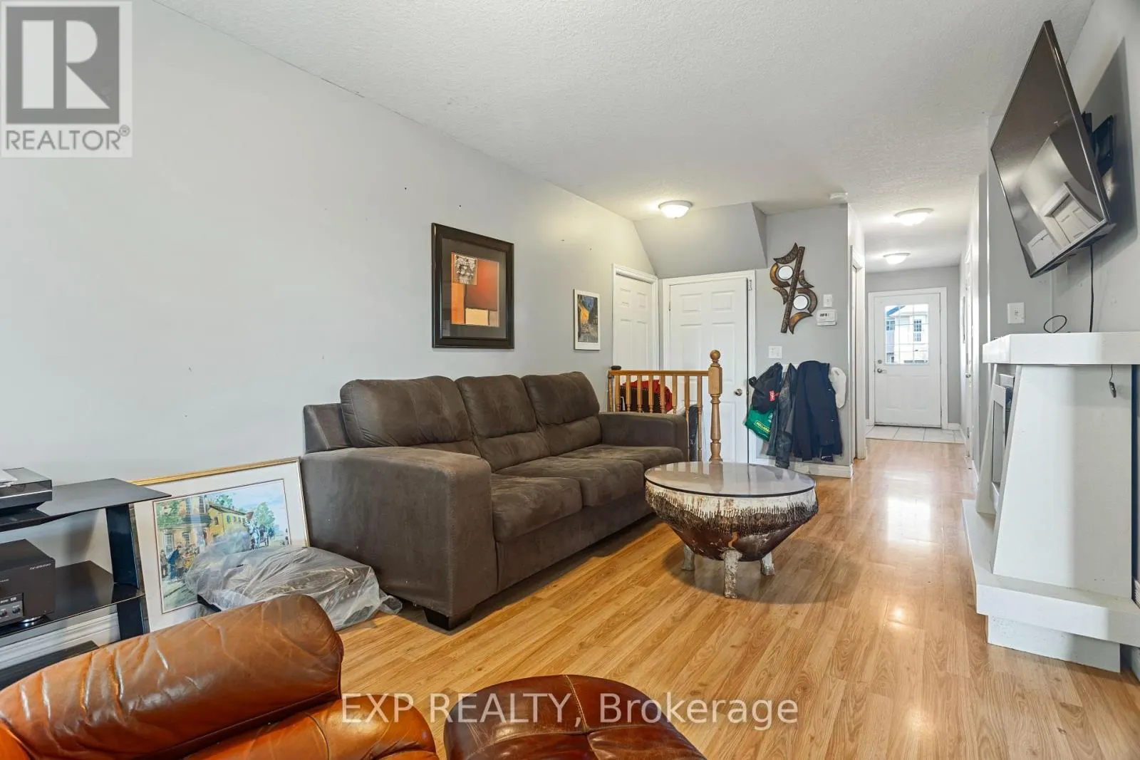 118 CHATEAU CRESCENT