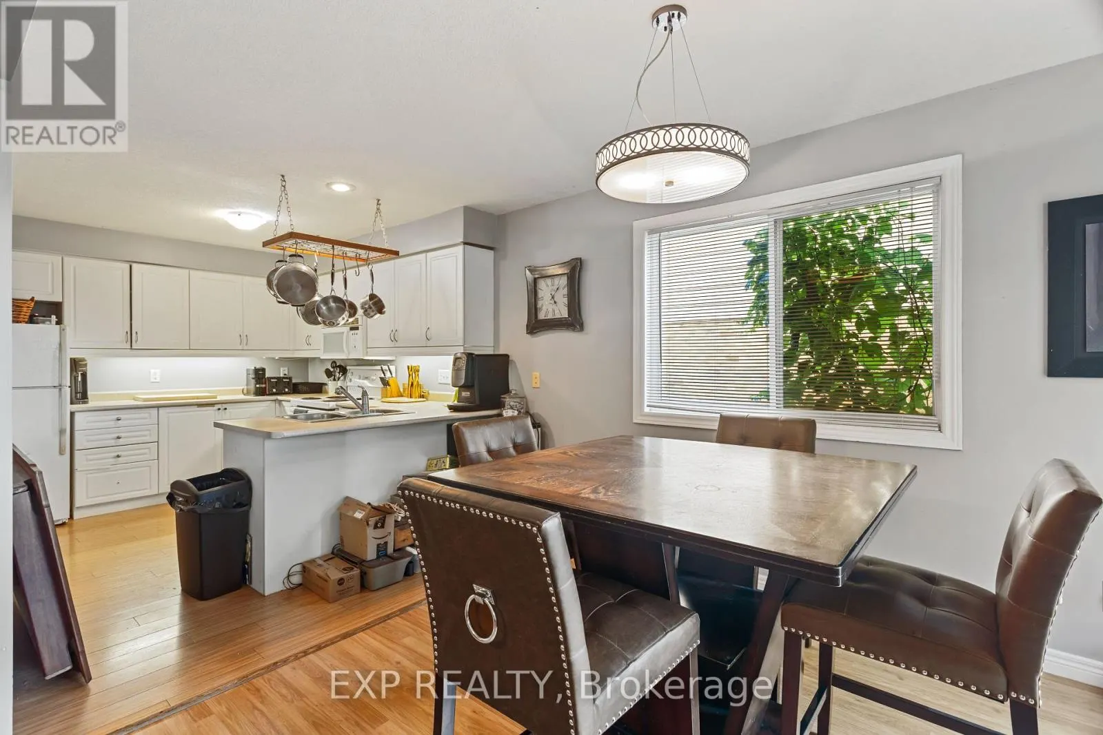 118 CHATEAU CRESCENT