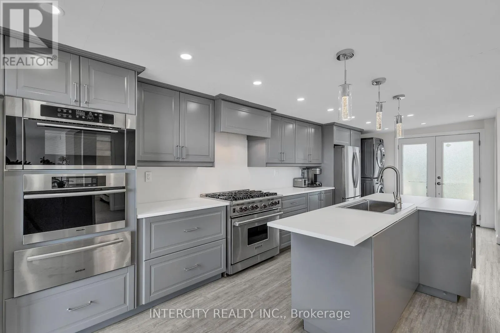 24 TRILLIUM AVENUE