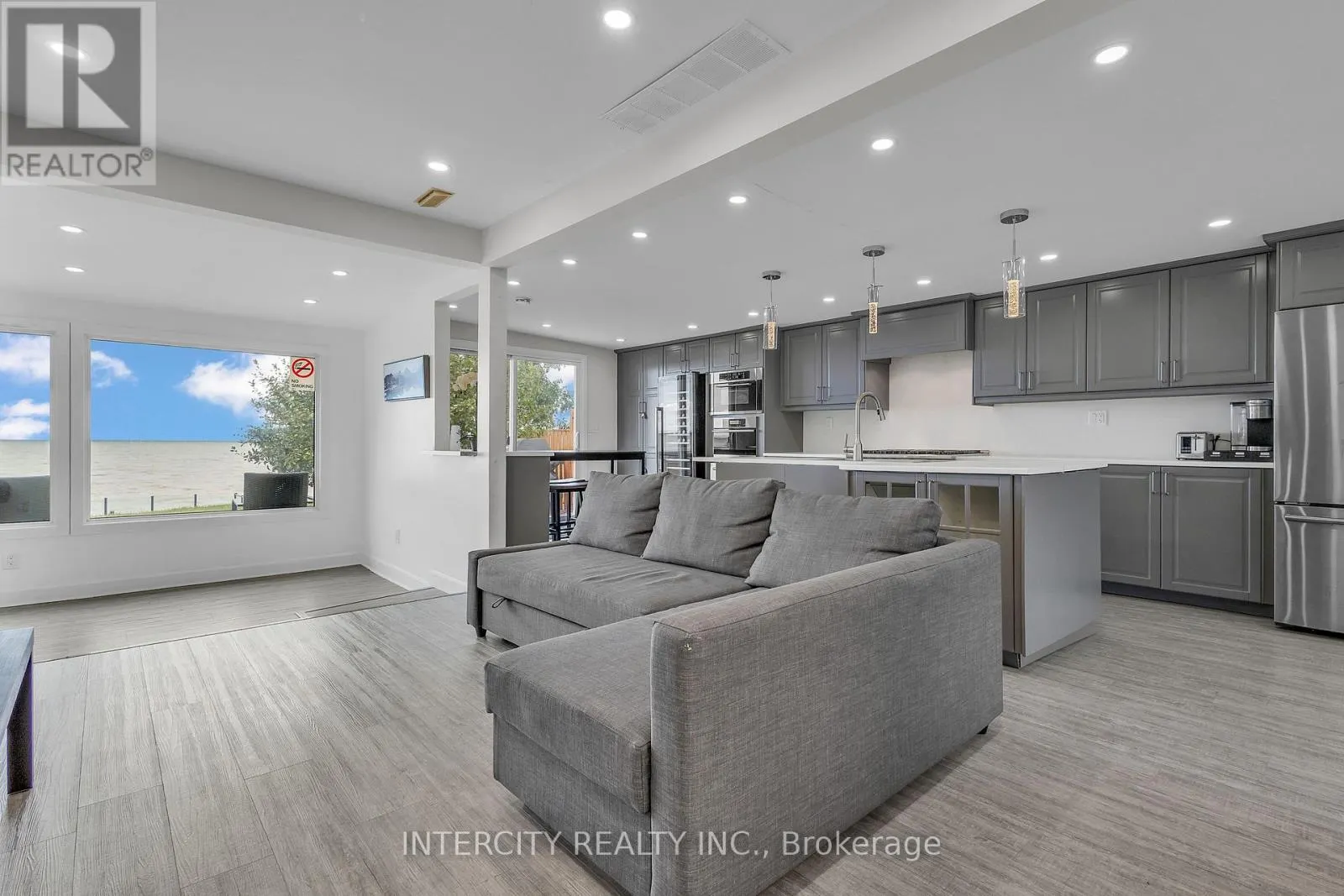 24 TRILLIUM AVENUE