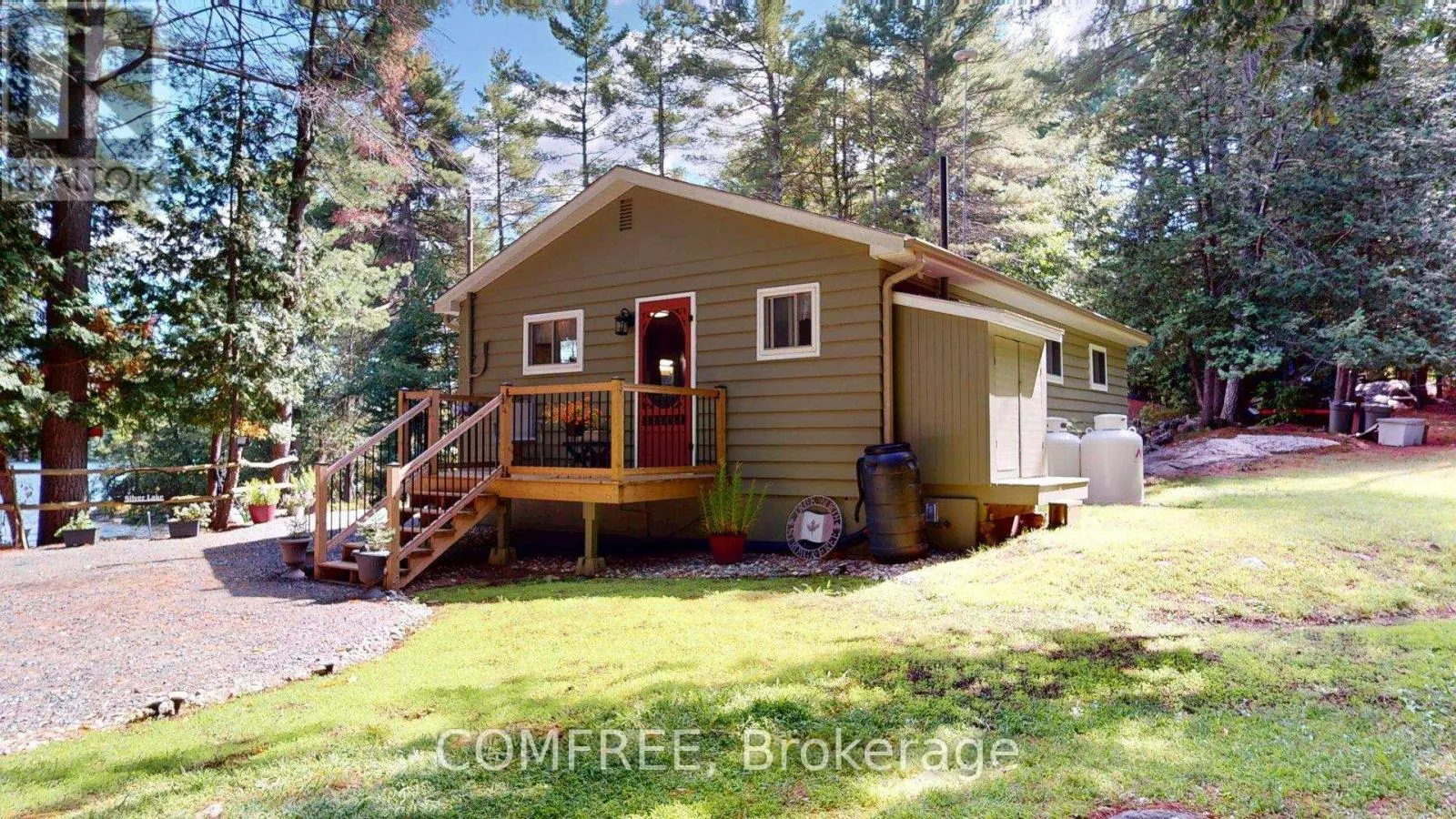 1005 HOYLE LANE W