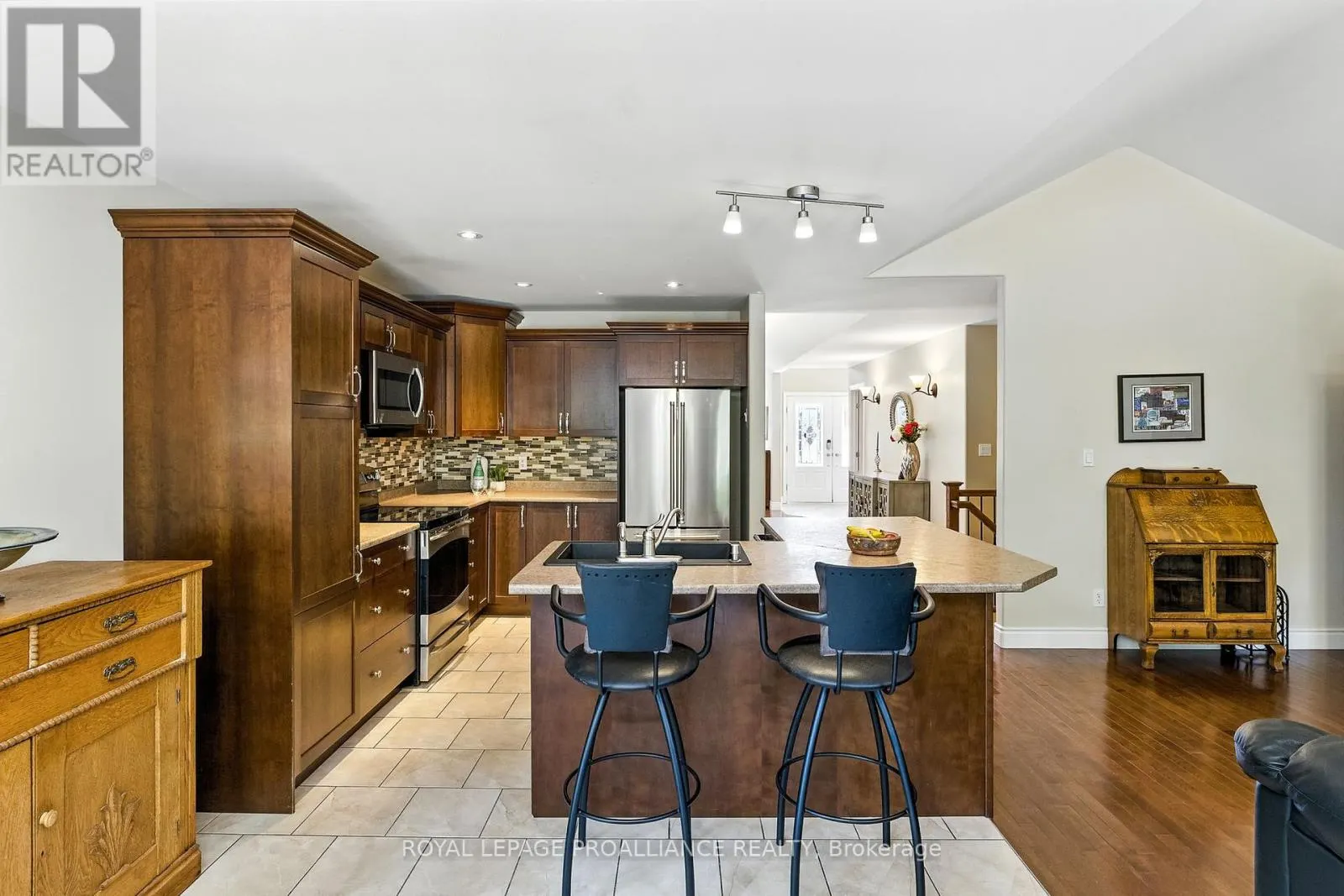 44 HURON DRIVE