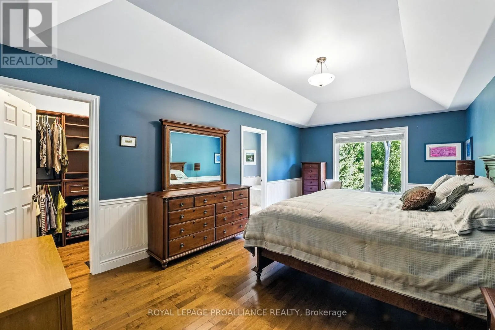 44 HURON DRIVE