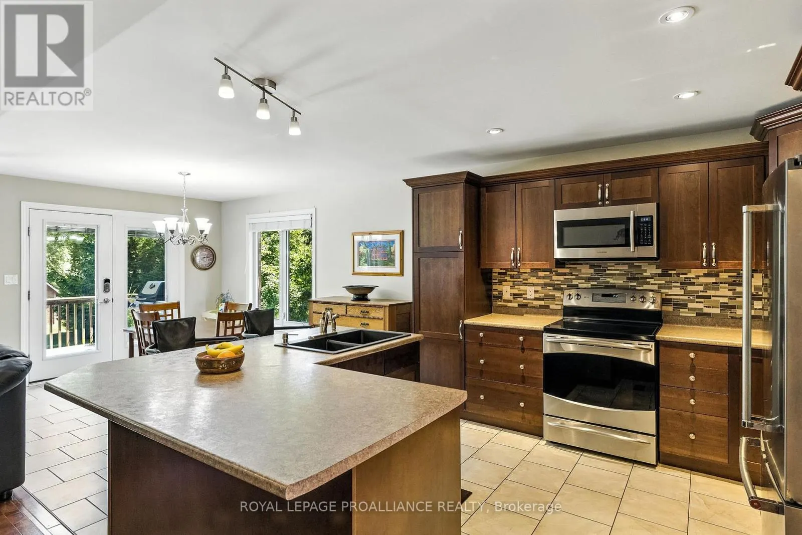44 HURON DRIVE