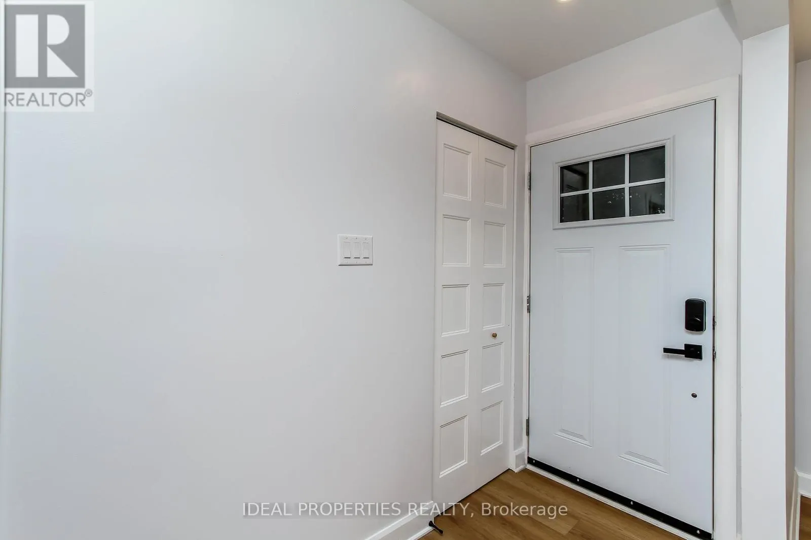 1796 SAUNDERSON DRIVE
