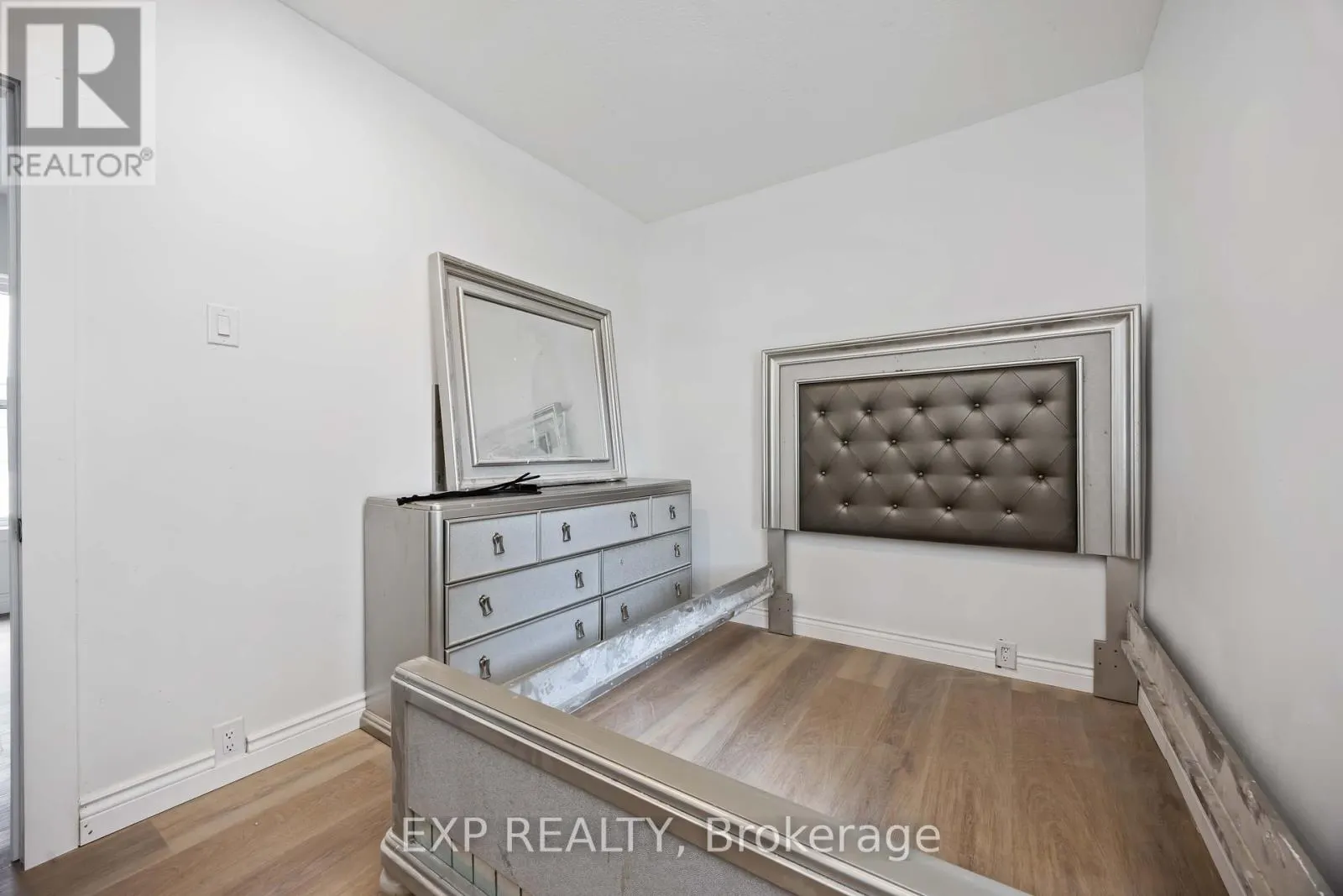 173 BROCK STREET S