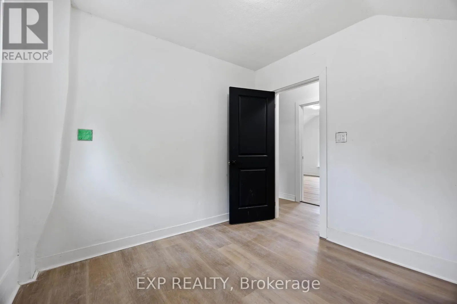 173 BROCK STREET S