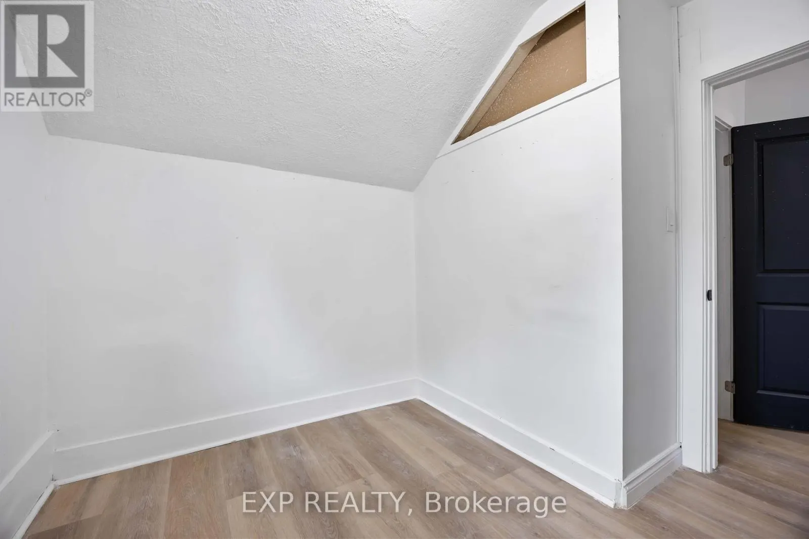 173 BROCK STREET S