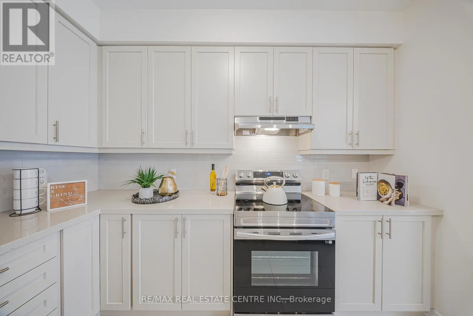 168 BECKVIEW DRIVE