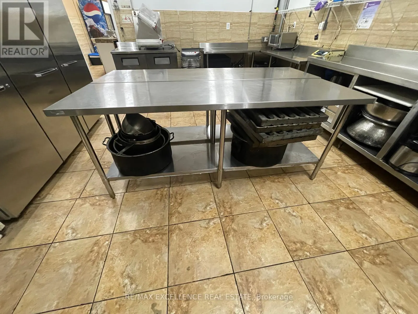 UNIT E - 2241 RYMAL ROAD E