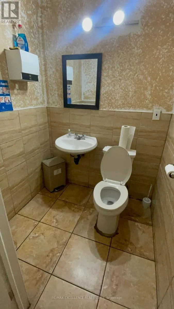UNIT E - 2241 RYMAL ROAD E