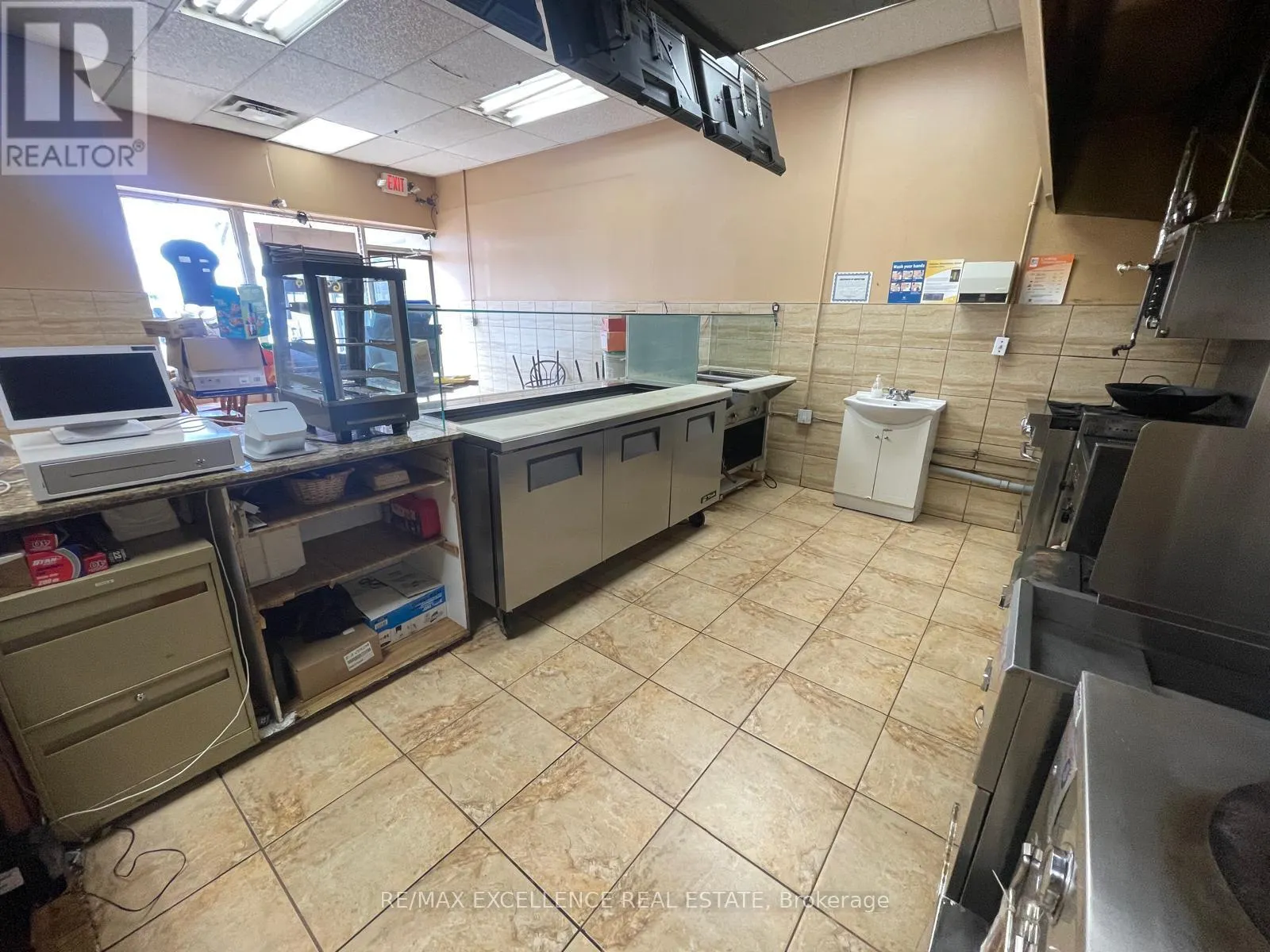 UNIT E - 2241 RYMAL ROAD E