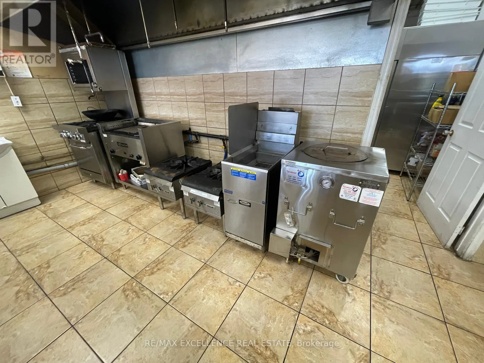 UNIT E - 2241 RYMAL ROAD E