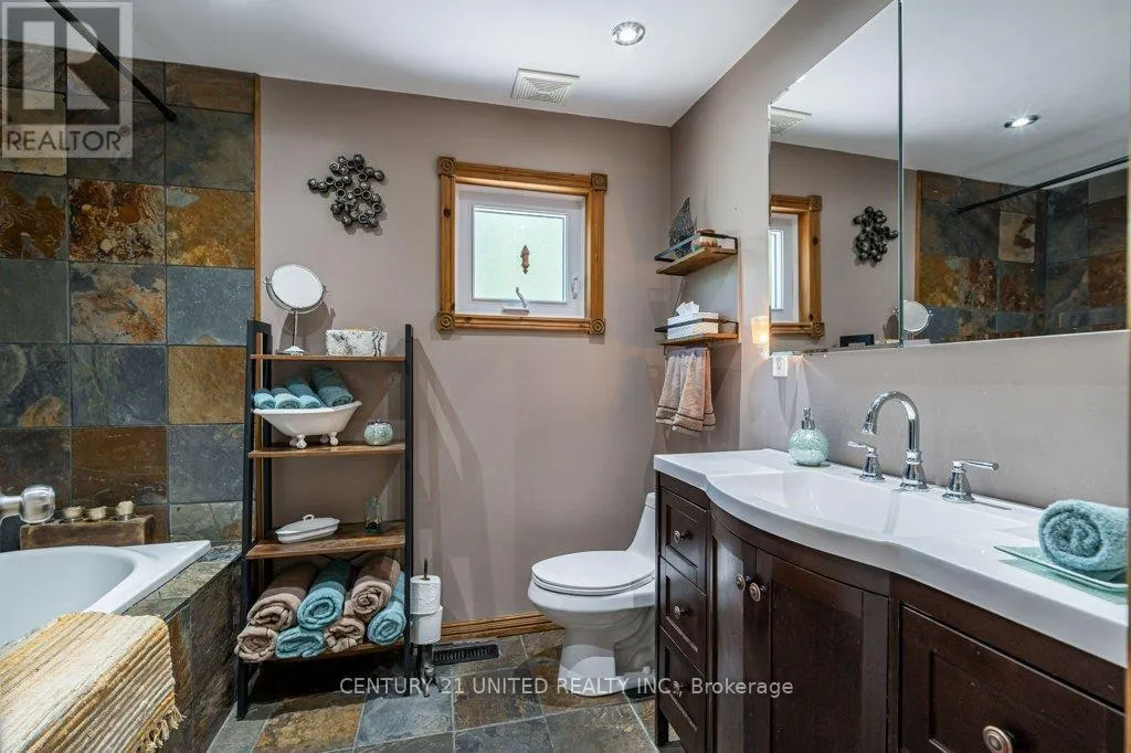 171 MCGILL DRIVE
