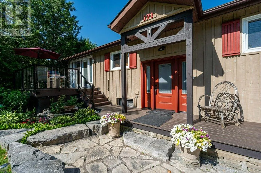 171 MCGILL DRIVE