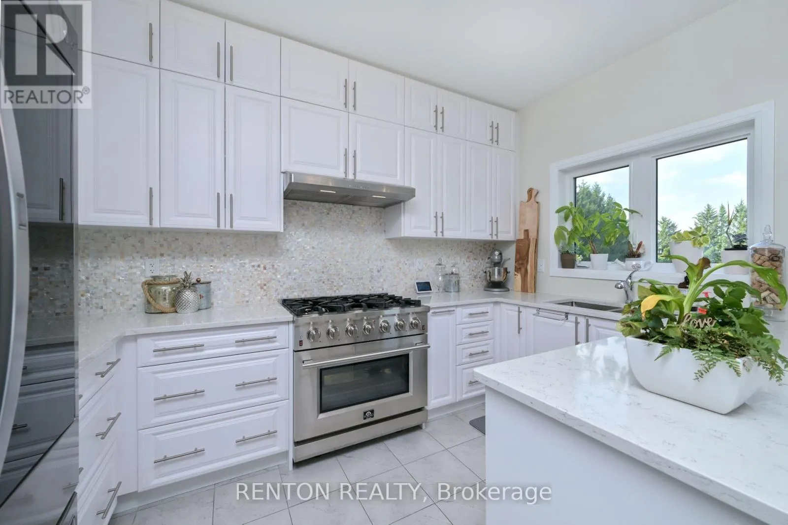 39 RAINEY DRIVE