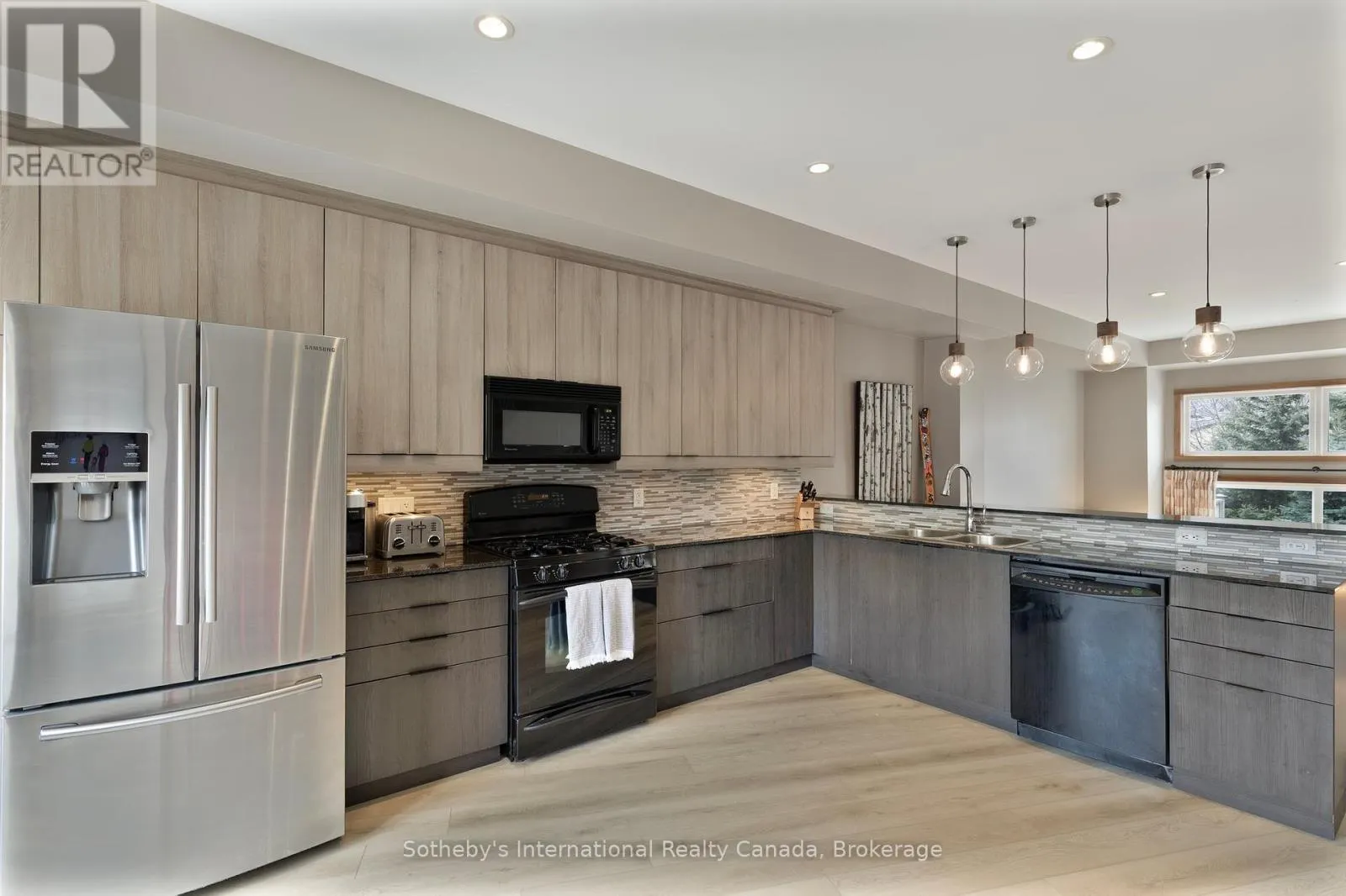 25 - 104 FARM GATE ROAD, #25