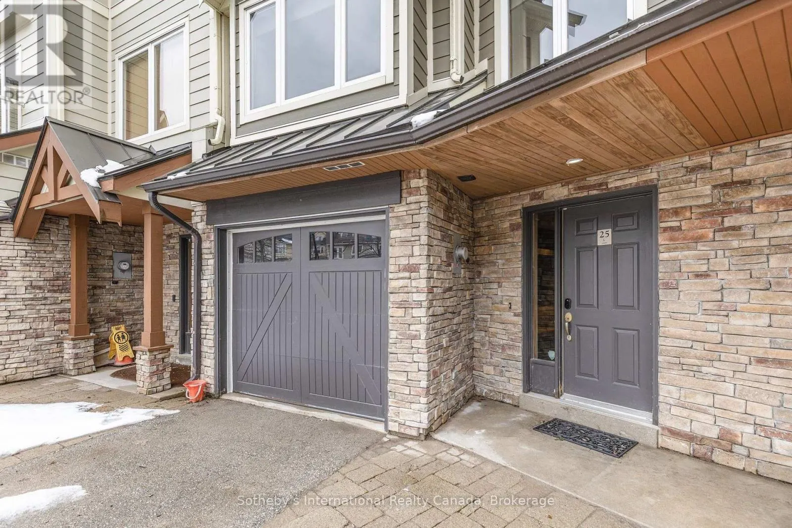 25 - 104 FARM GATE ROAD, #25