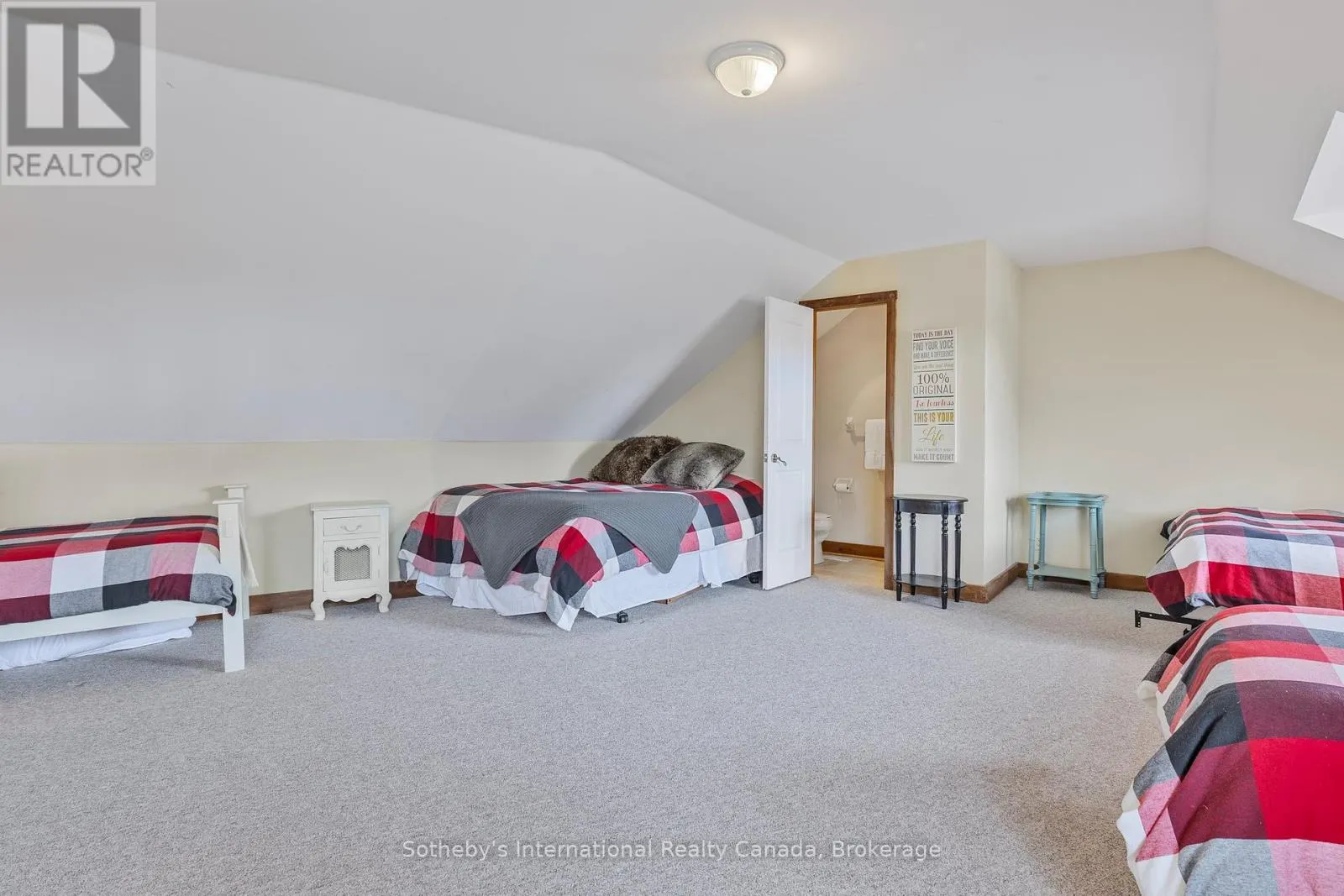 25 - 104 FARM GATE ROAD, #25