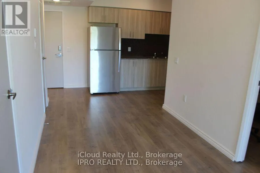 B312 - 275 LARCH STREET