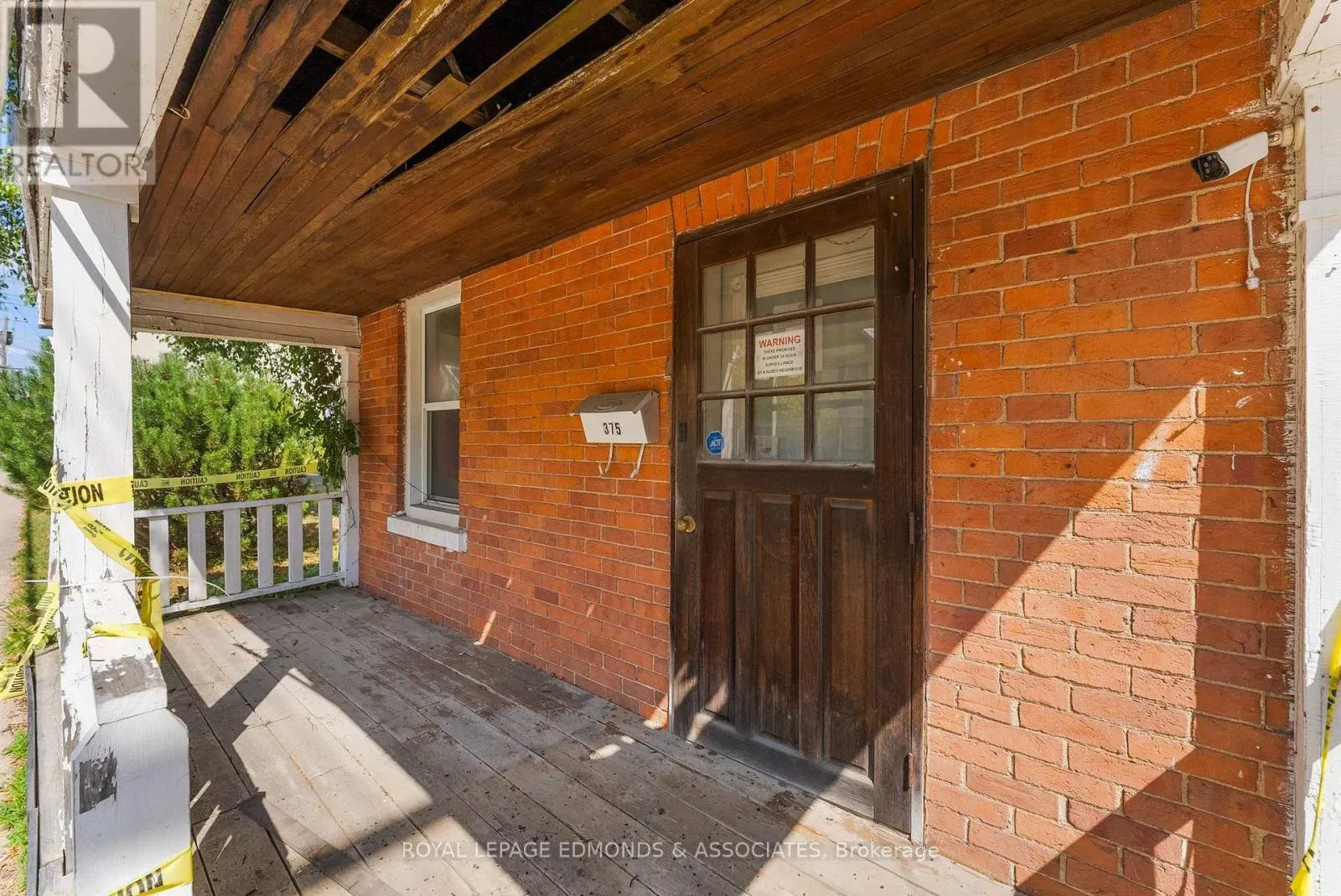 375 CHRISTIE STREET