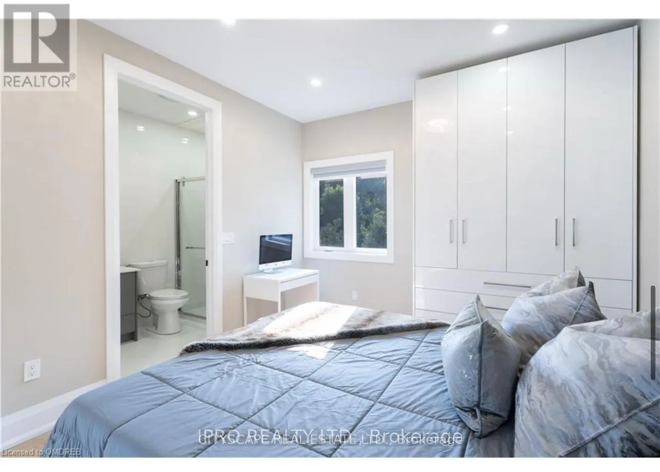 6 CAMPVIEW ROAD
