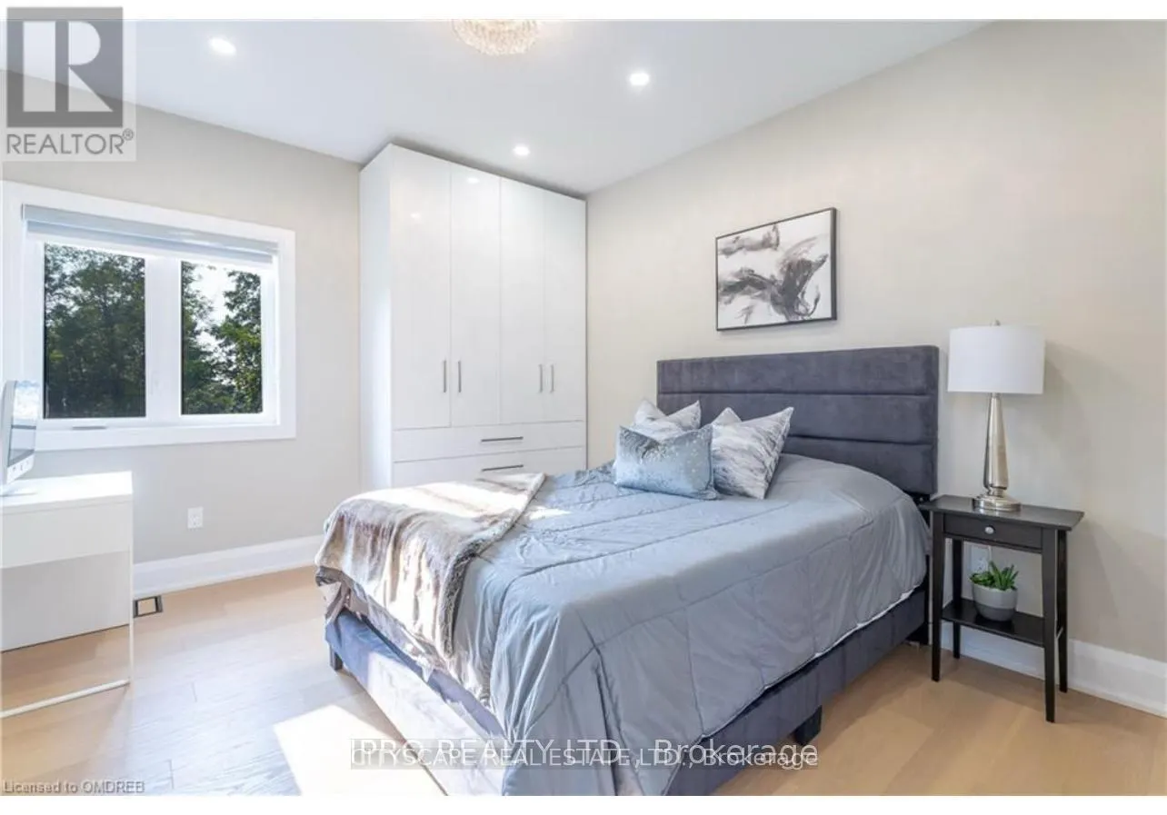6 CAMPVIEW ROAD