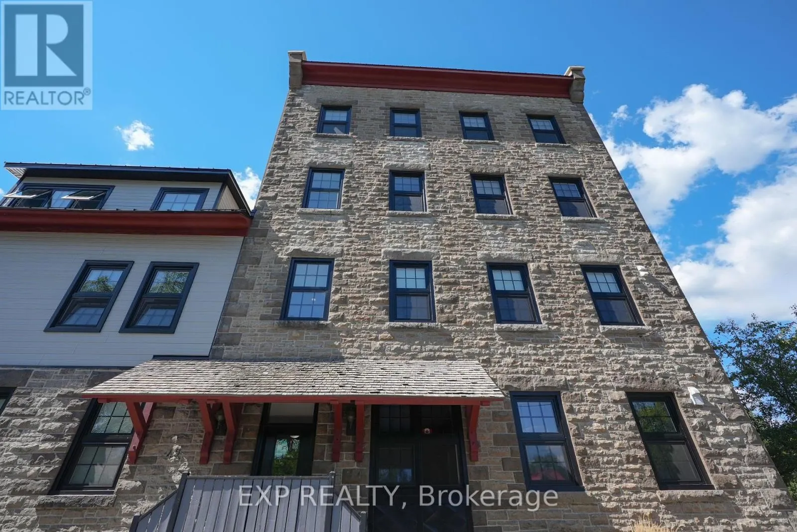 6 - 49 MILL STREET