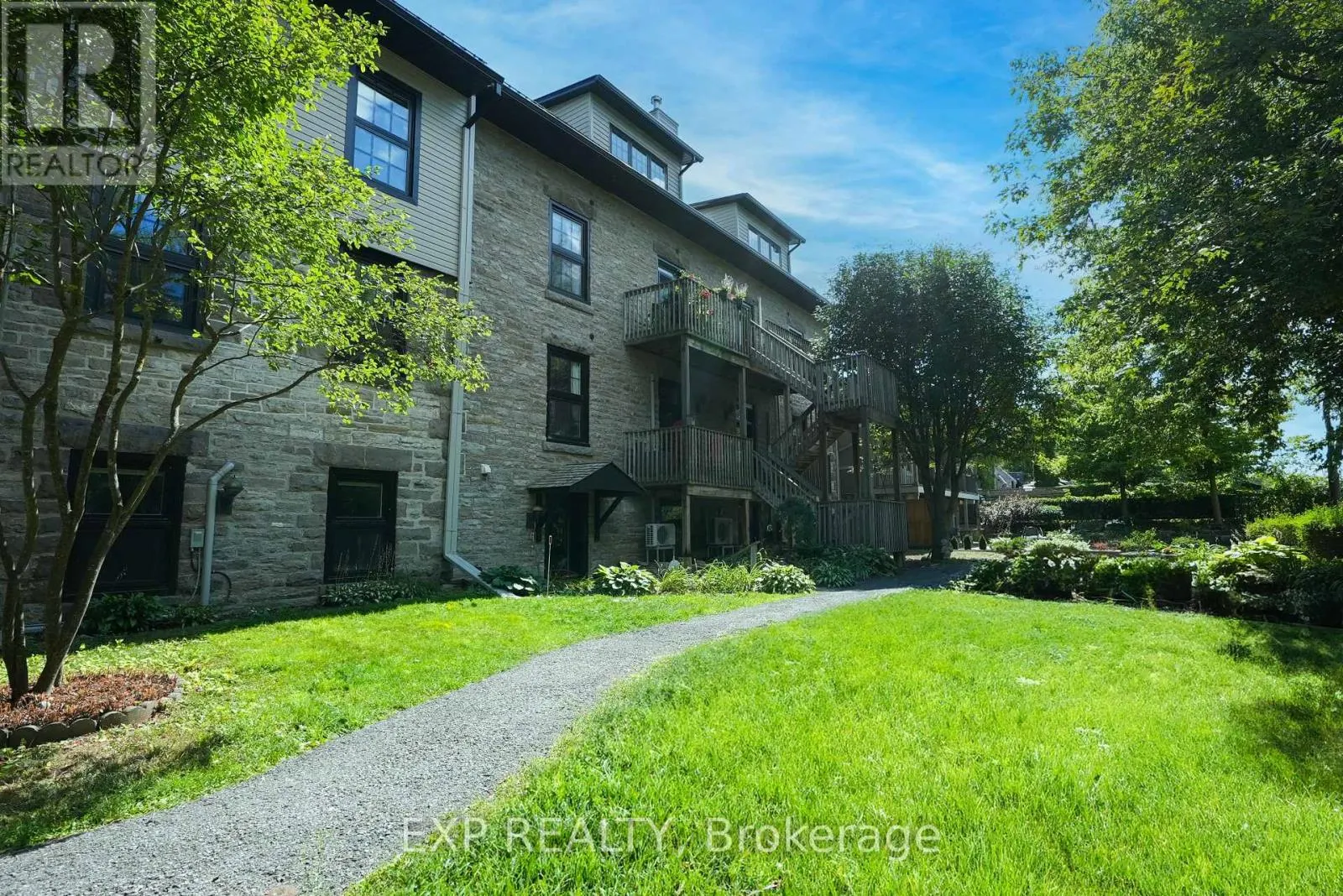 6 - 49 MILL STREET