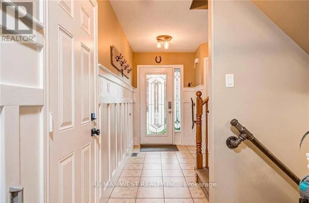 4475 COMFORT CRESCENT