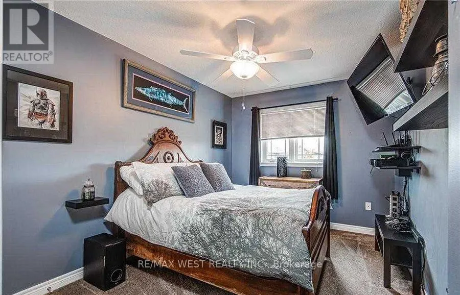 4475 COMFORT CRESCENT