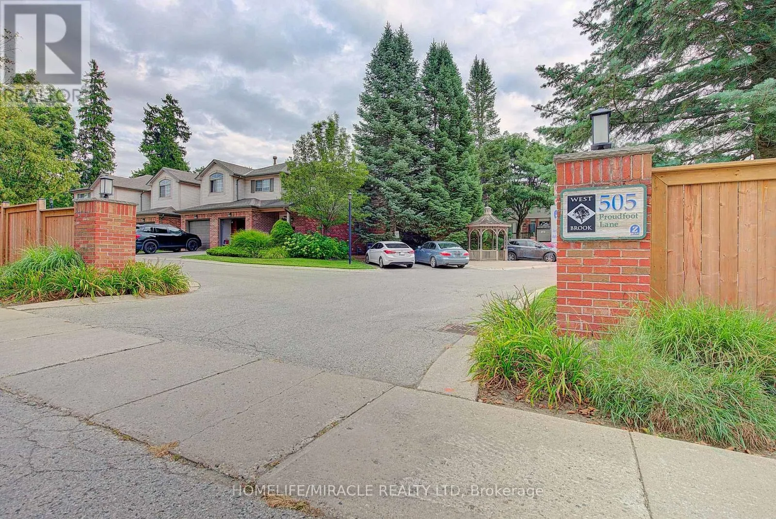 1 - 505 PROUDFOOT LANE